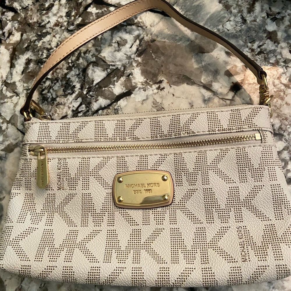 Michael Kors Wristlet - Picture 3 of 6